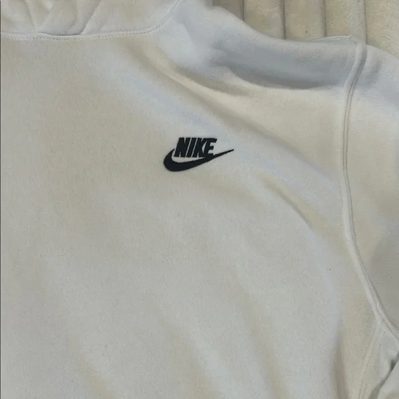 Nike White Hoodie - Picture 2 of 4